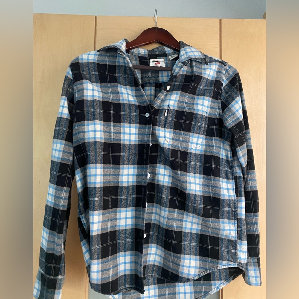Levis shirt xs